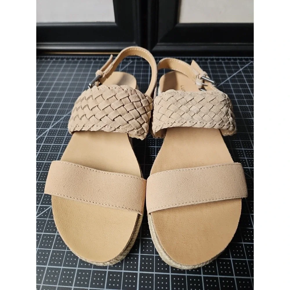 Lucky Brand Women's Gloreah Espadrille Sandal Wedge‎ size 5 Beige
